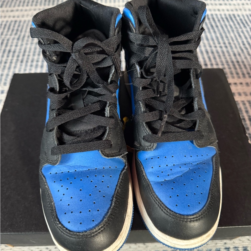 Air Jordan Black and Royal Blue-Black-White 7Y